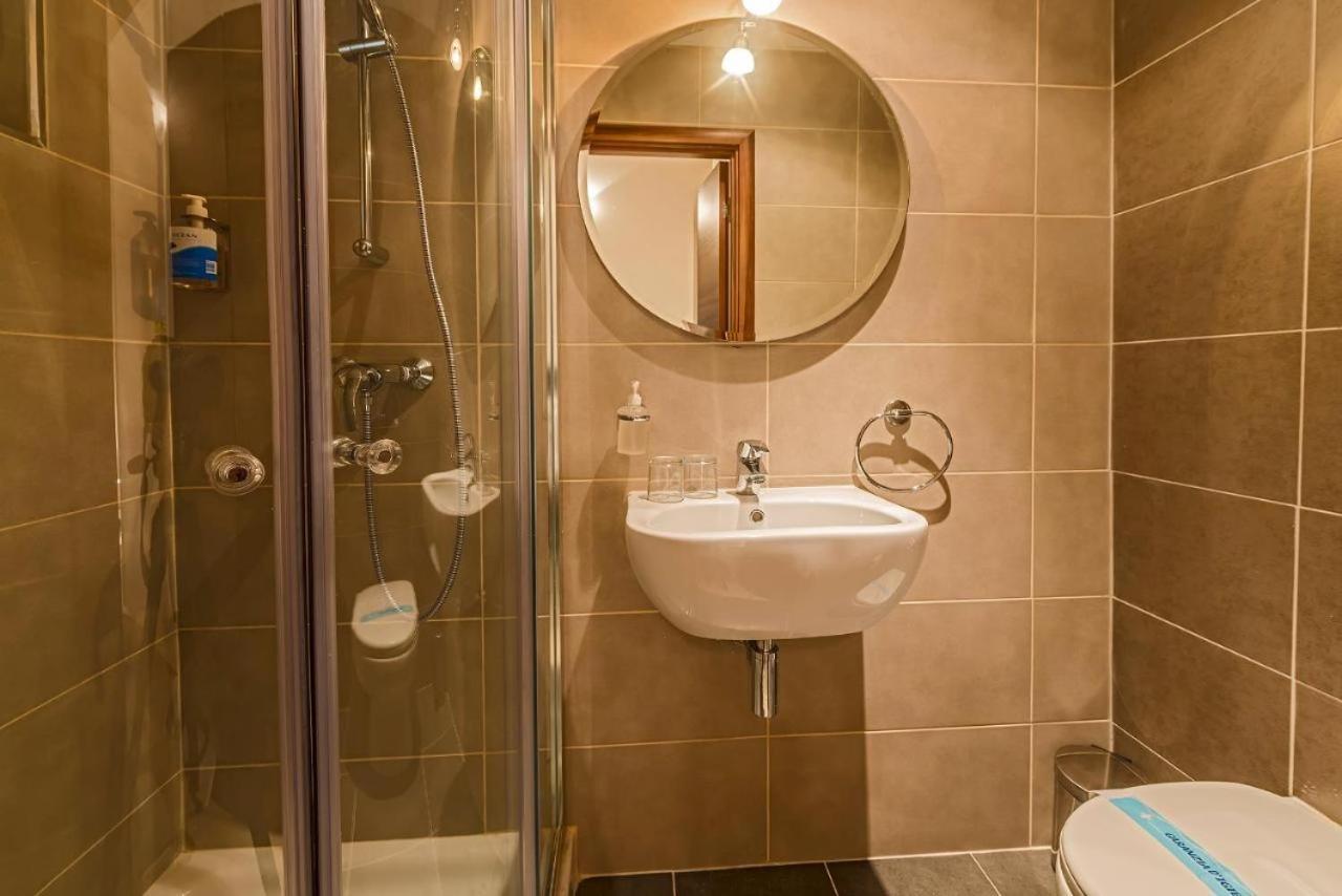 Cozy And Modern Valletta 1-Bedroom ภายนอก รูปภาพ